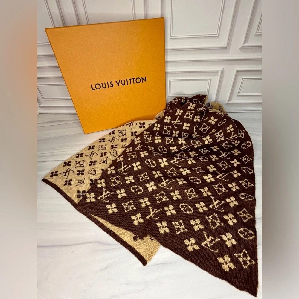 Louis Vuitton Monogram Knit Scarf – Brown / Beige | Box Included - Picture 1 of 3